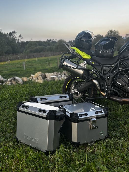 Mota Benelli TRK702X