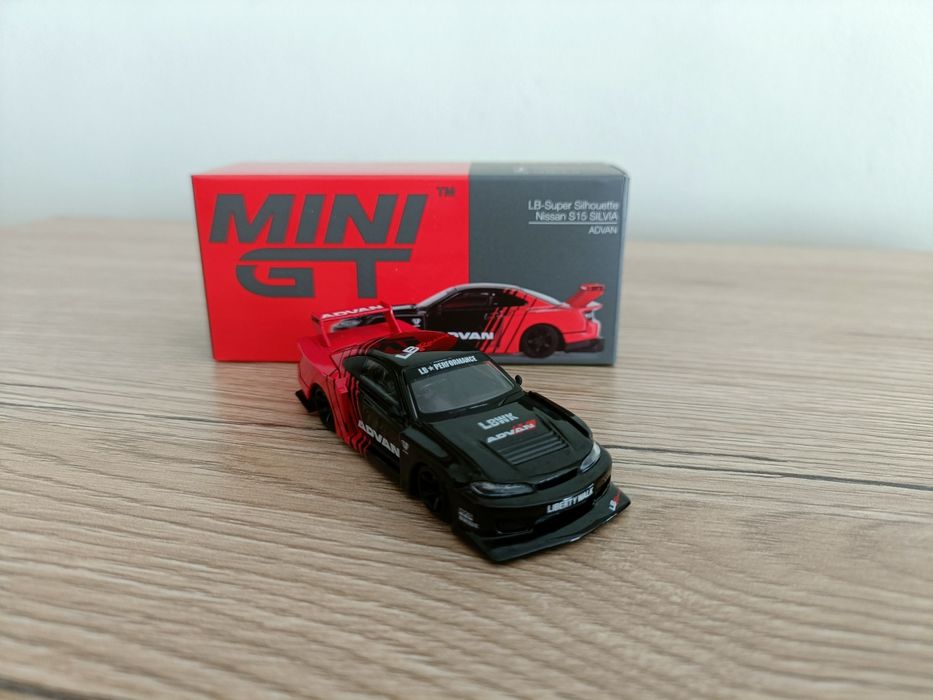 Mini GT Mazda RX 7 LB i Nissan Silvia s15 LB ADVAN