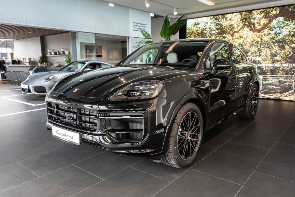 Porsche Cayenne AF5QC9- S E-Hybrid Coupé Black Edition