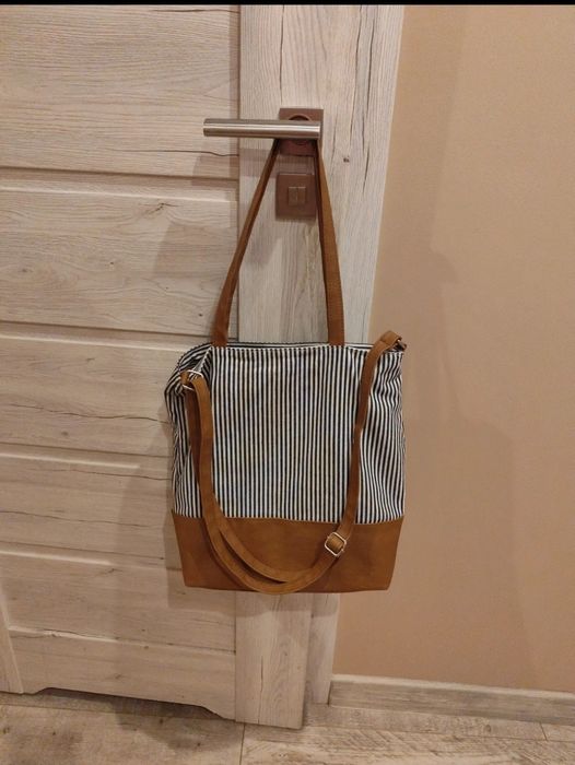 Śliczna, jak nowa letnia torebka torba