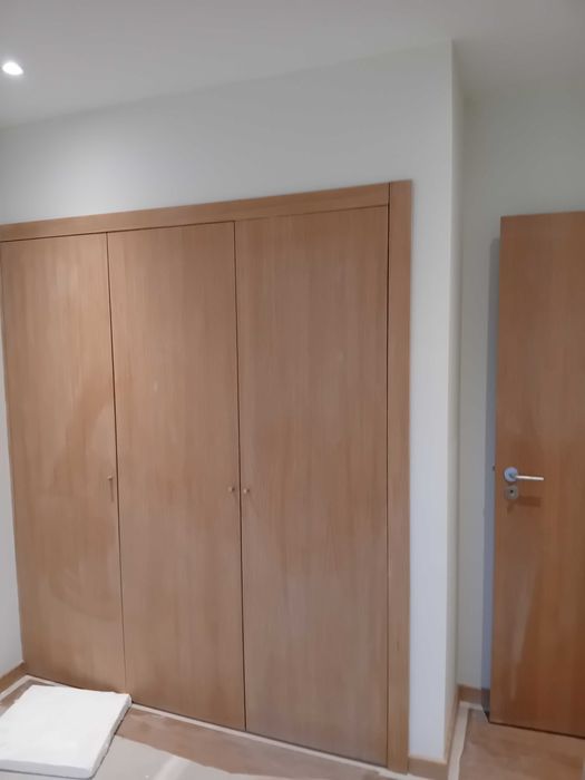 Trolha picheleiro serralheiro pintor demolições