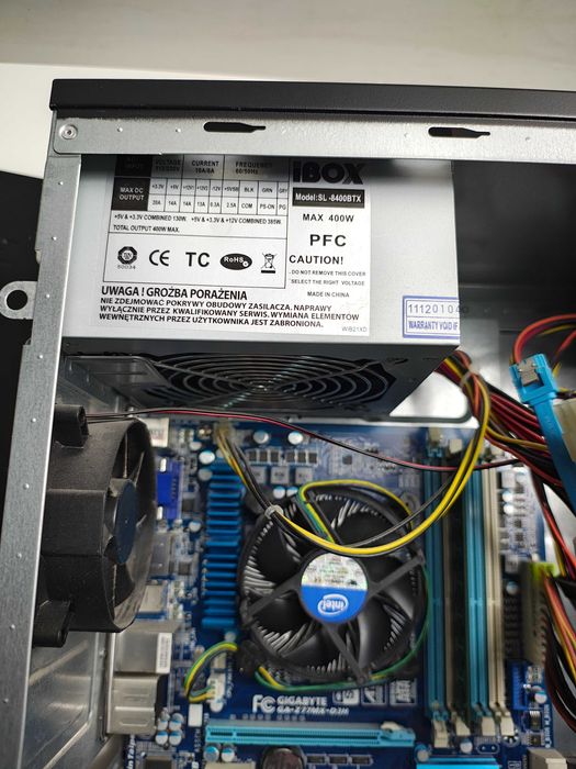 PC  komputer stacjonarny składak i3, 4GB,  Radeon HD 5570 GPU