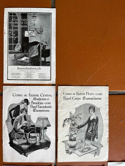 14 Folhetos de trabalhos manuais em papel crepe Dennison – anos 20/30