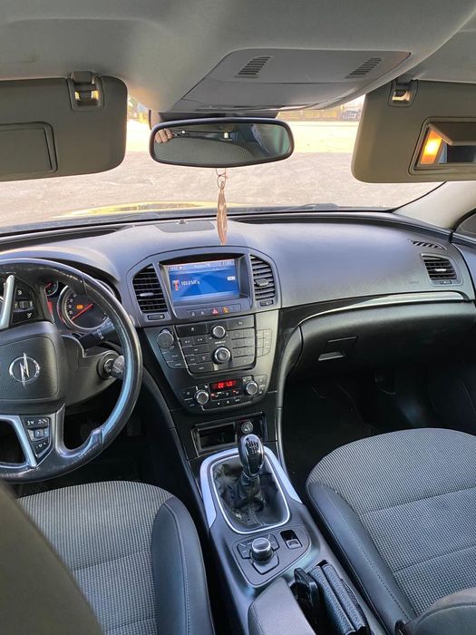 Опель Інсігнія..