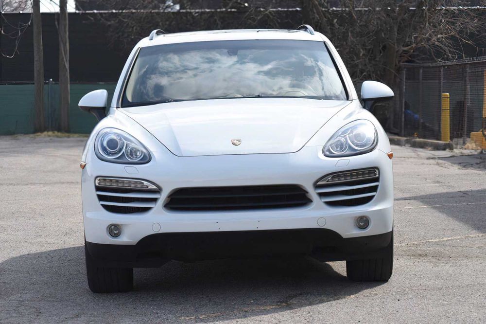 Porsche Cayenne      2014