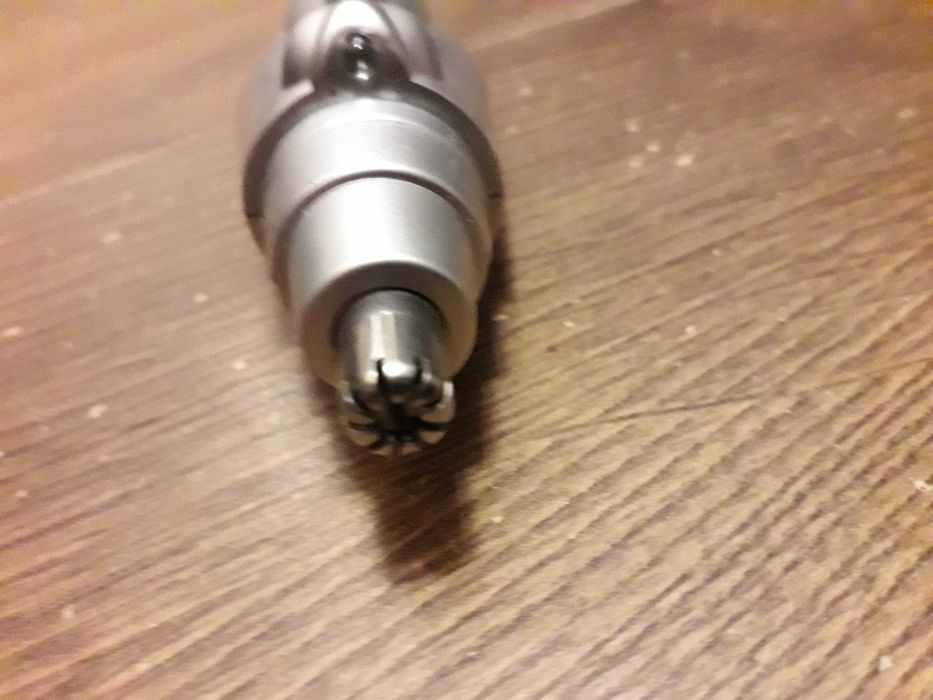 Trymer do nosa i uszu, czarny