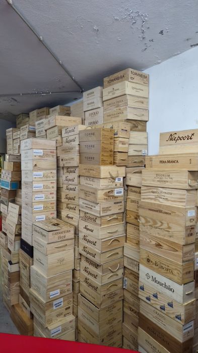 Caixas de madeira de vinho