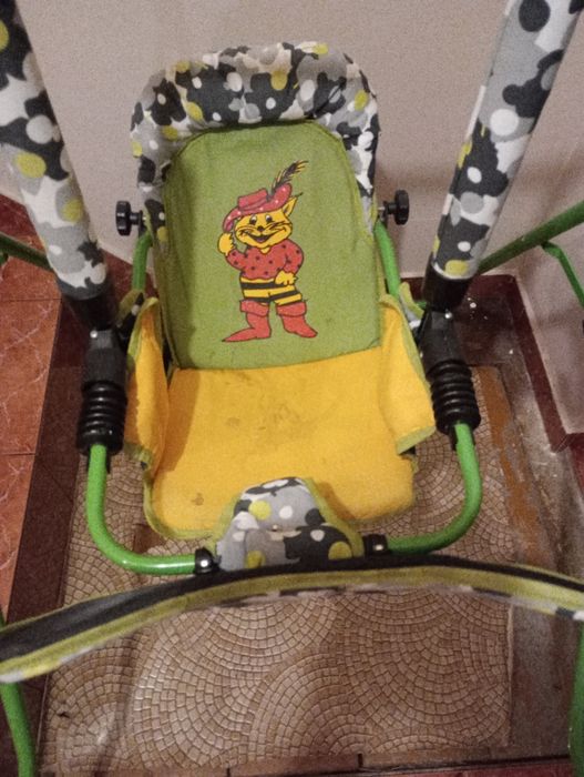 Chustawka dziecięca