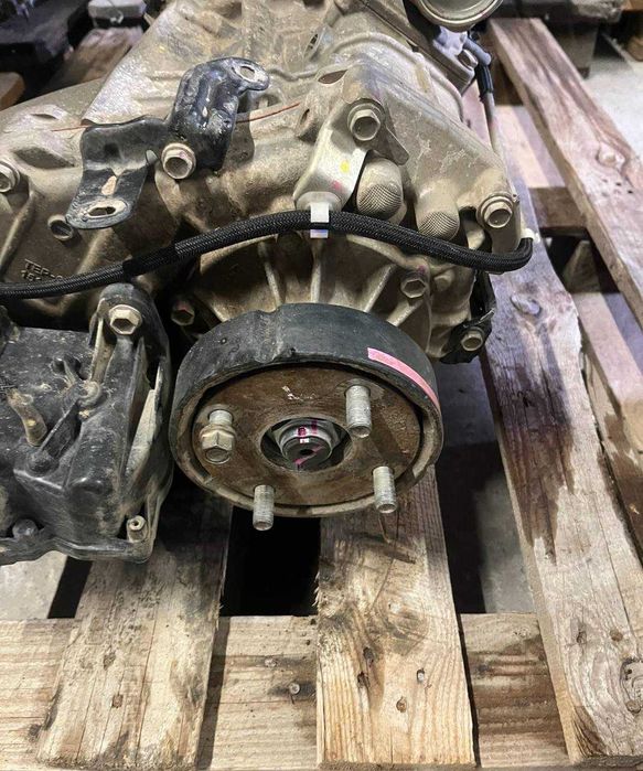 Раздаточная коробка раздатка Toyota Hilux 21-25г. 36100-0K420: 2 300 ...