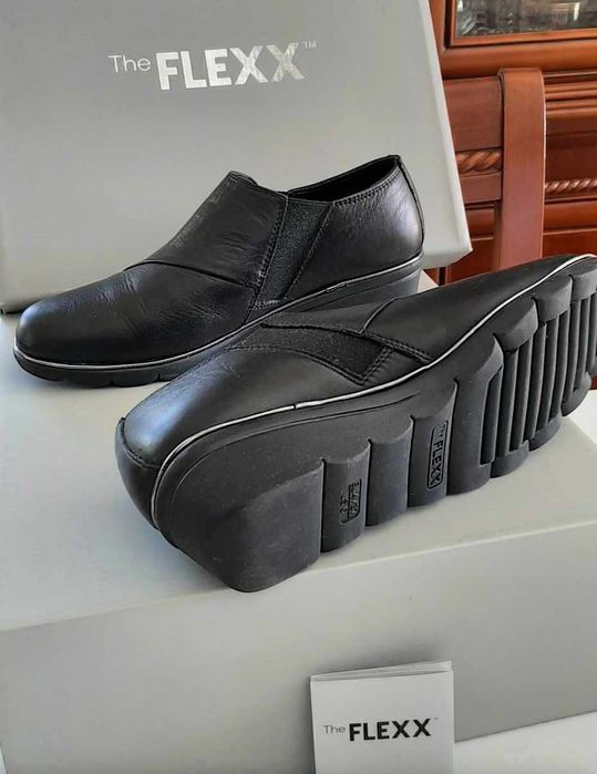 Sapatos The Flexx NOVOS - Conforto: Sola Flexível p/ Movimentos Livres