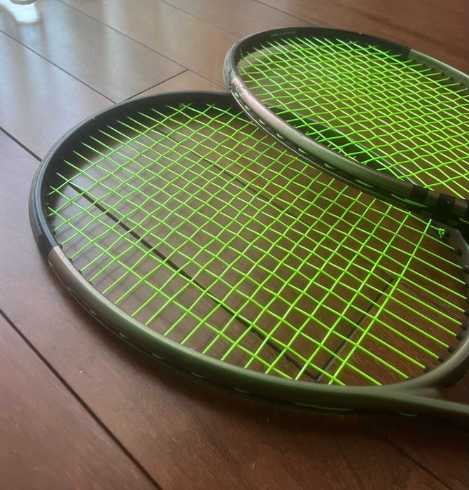 2 Raquetes Wilson Blade V8 (98; 16x19; 305g; grip 2)