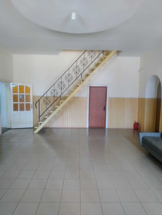 Територія, бокси для авто, складські, офісні приміщення
