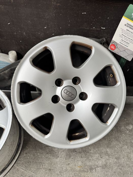 4 Jantes Originais Audi 15” 5x112 ET39 + 2 Pneus Michelin