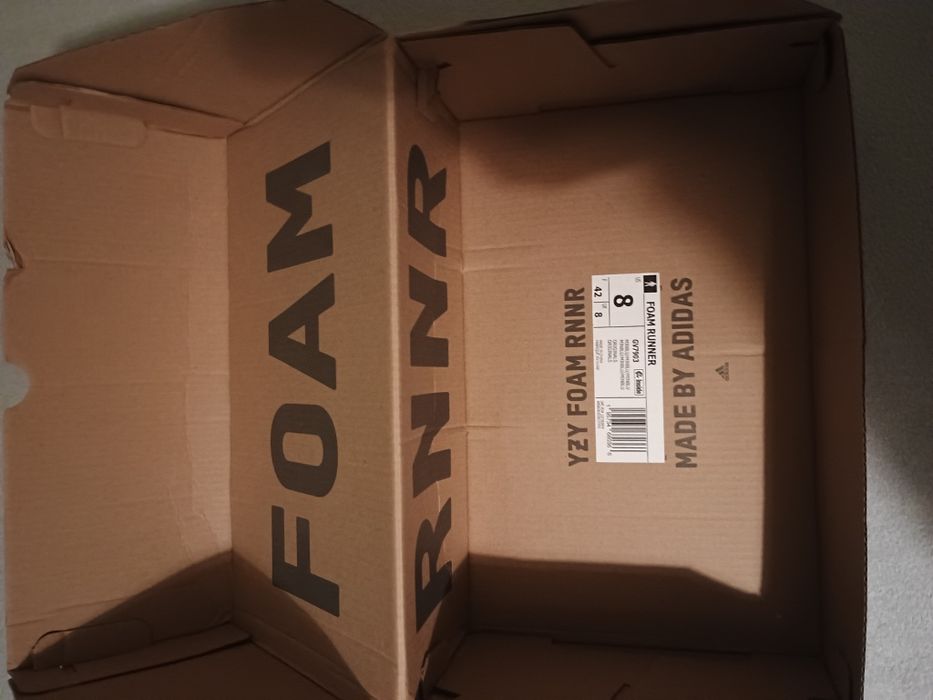 FOAM RNNR adidas