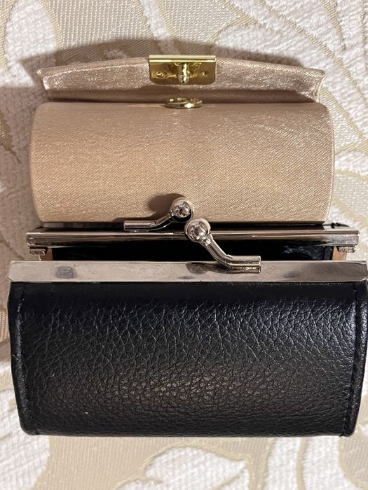 Футляр для помады