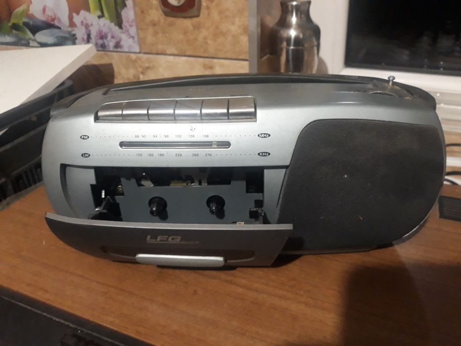 radiomagnetofon  LFG