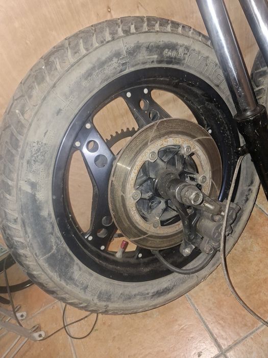 HONDA VF1000F Jantes  rodas travagem forqueta suspensão