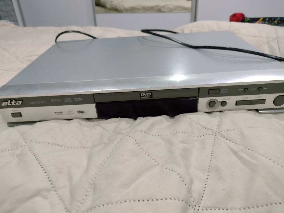 Odtwarzacz Elita 8894 dvd ń