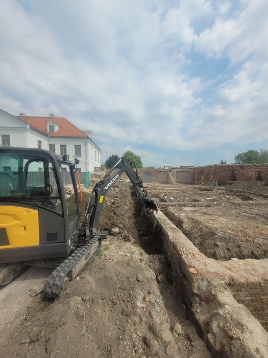 Usługi minikoparką , koparko-ładowarka , mini koparki , drenaże