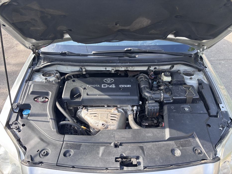 Toyota avensis 2.0
