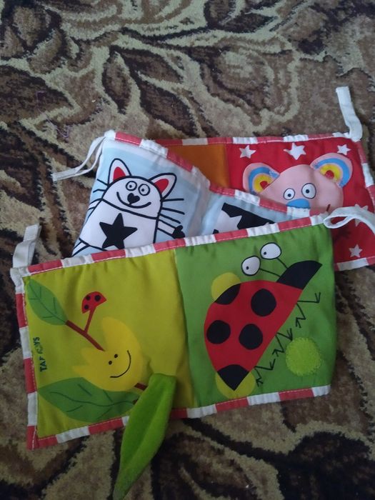 Розвиваюча підвіска на ліжечко.