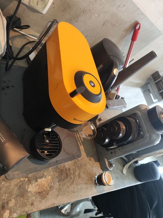 Máquina nespresso como nova sem caixa