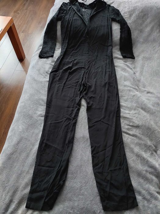 Kombinezon damski z koronką BODYFLIRT
