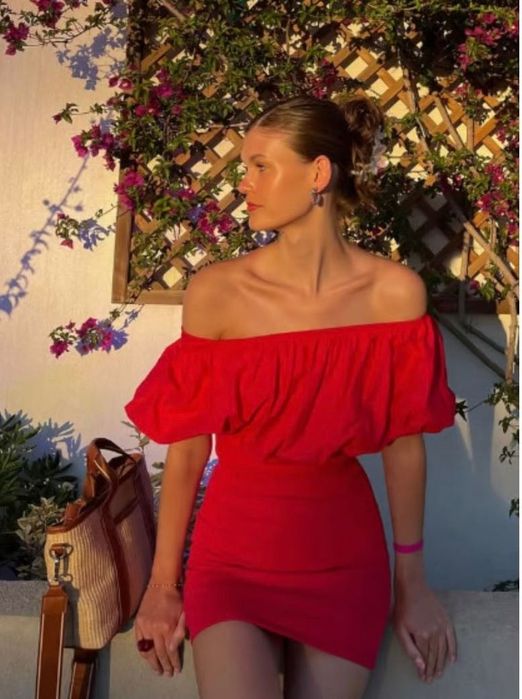 Czerwona sukienka Zara, 36