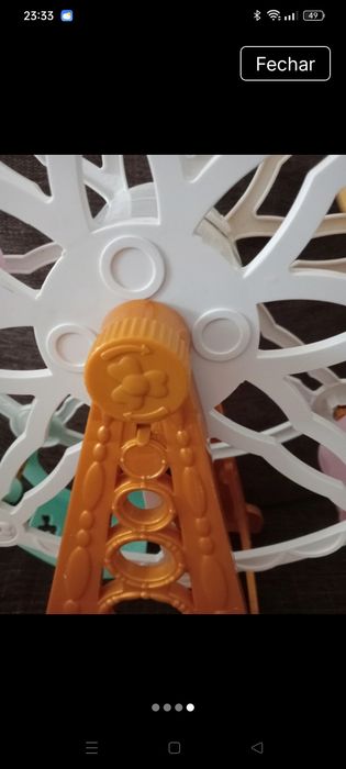 Roda gigante das Barriguitas com música