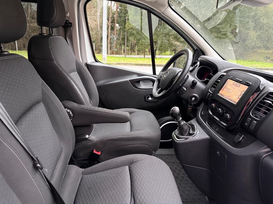 Carrinha 9 Lugares Opel Vivaro 1.6 CDTI L2H1