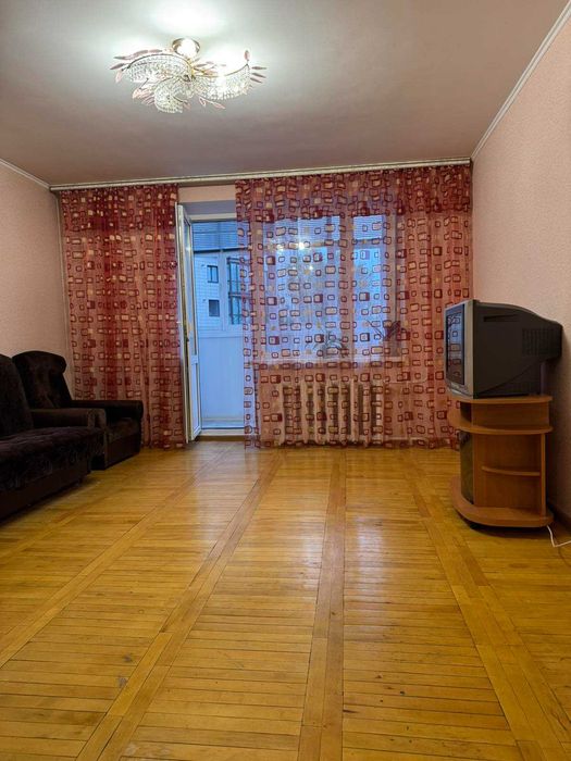 Продам 2 кімнатну квартиру на Пирогова 6945