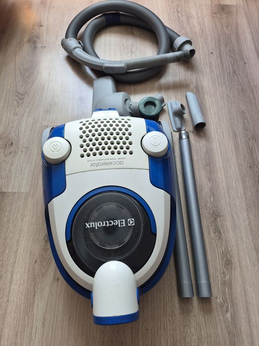 Продам пылесос electrolux zac6806 в хорошем состоянии