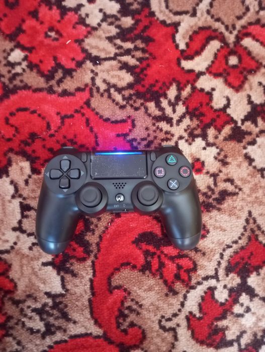 PS 4про  1 терабайт пам'яті 2 ревізія (не прошита)