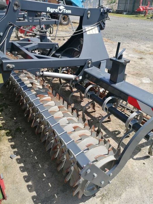 agregat uprawowo-siewny Agro-Tom 3m