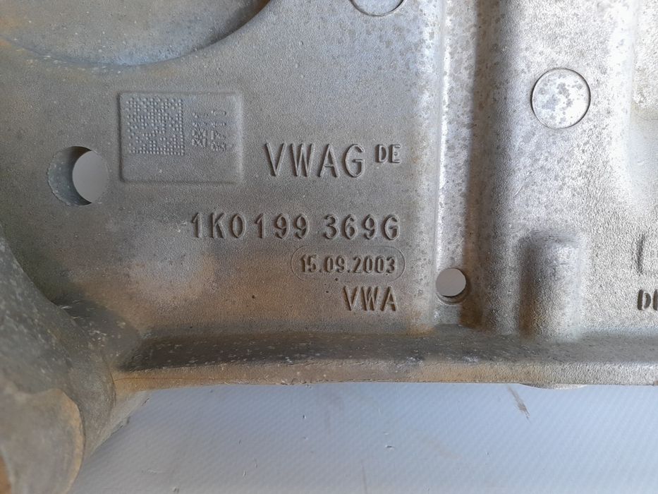 Charriot frente SEAT Leon (1P1)