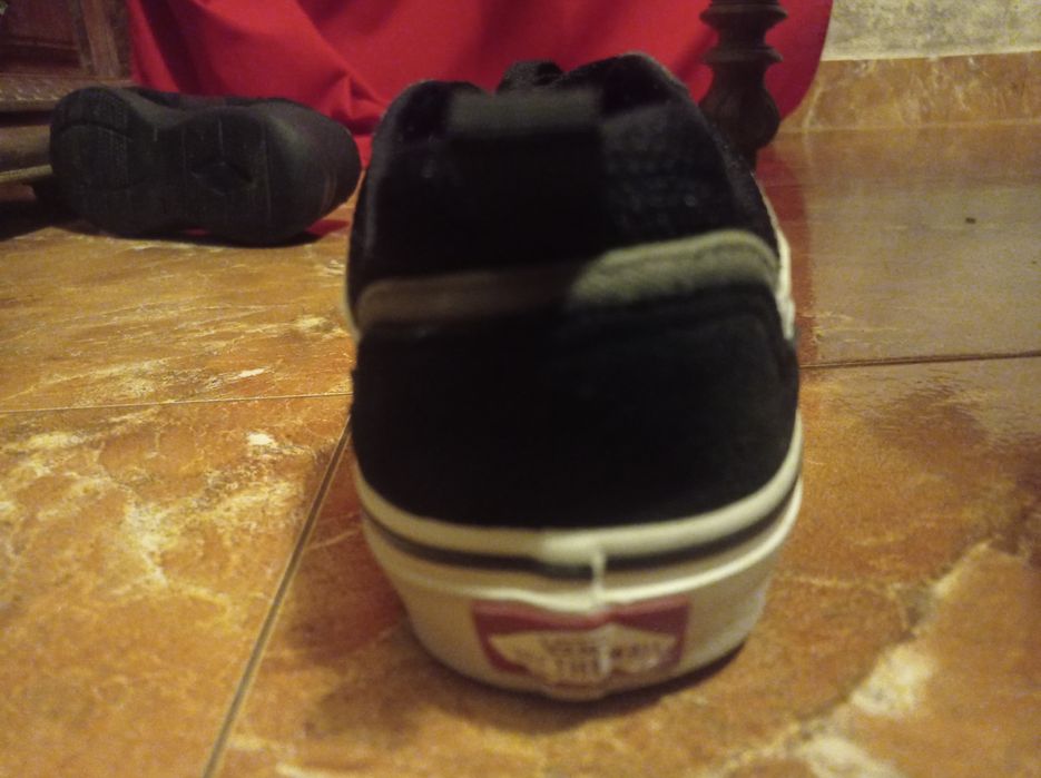 Vendo Vans filmore semi novas para estrear