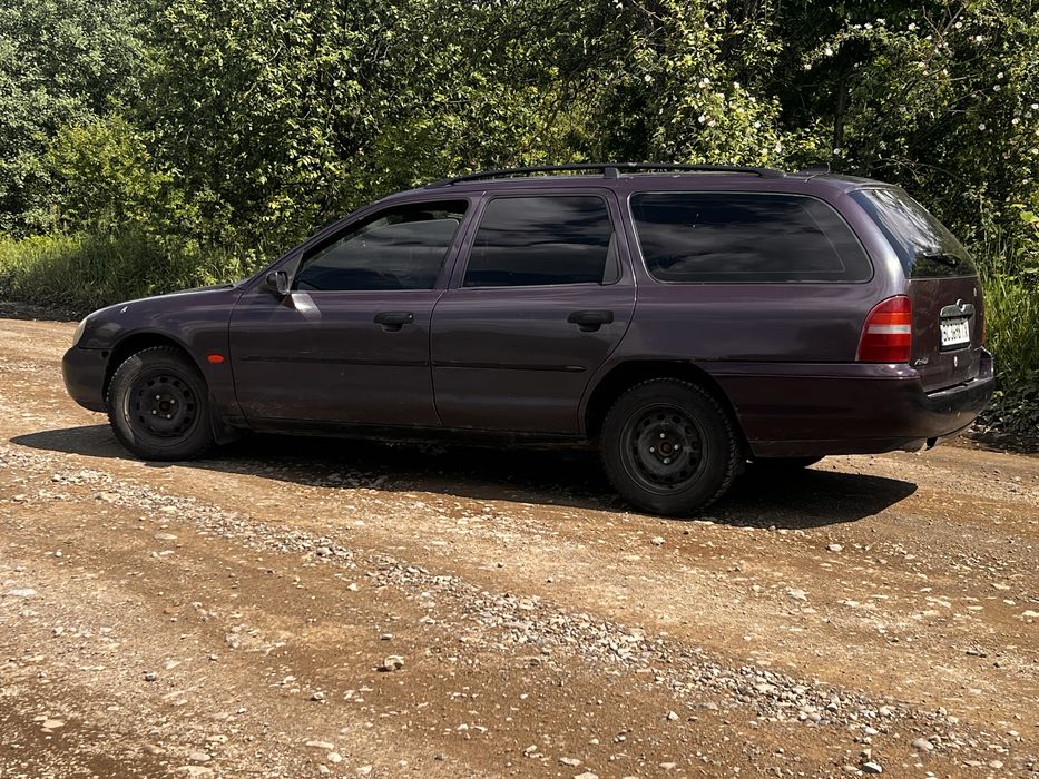 Ford Mondeo 1.8 бензин