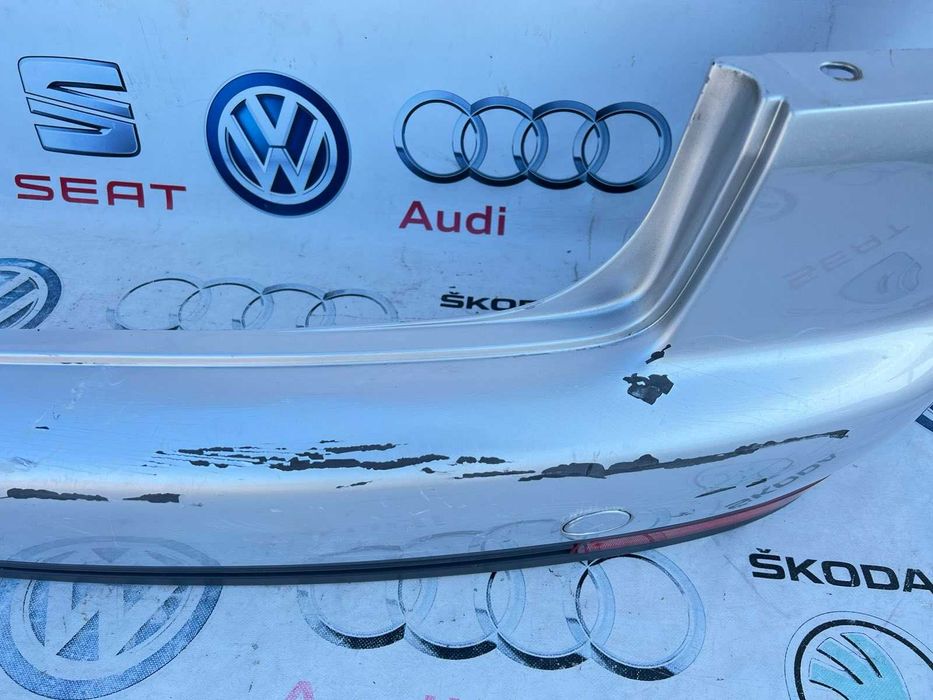 Бампер задній Volkswagen Touran Туран Тауран 2003-2010