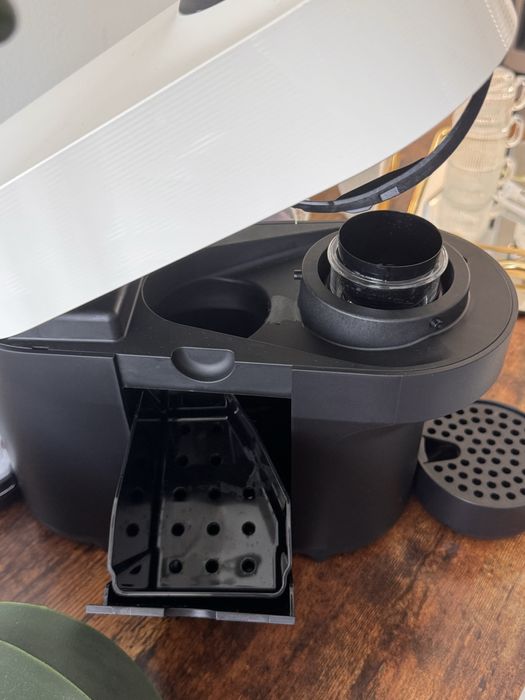 Maquina Vertuo Pop Bege Nespresso