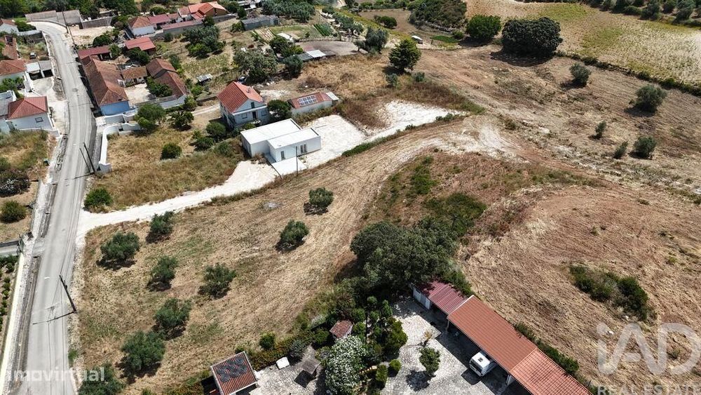 Terreno em Azambujeira e Malaqueijo de 3650,00 m2