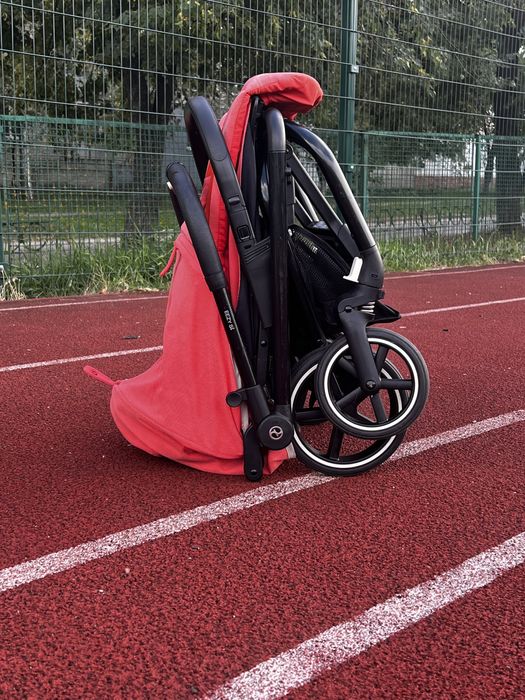 Коляска Cybex Eezy S+2