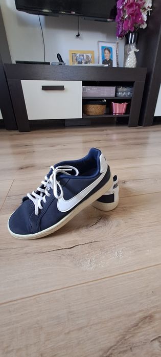 Sneakersy Nike rozmiar 37,5