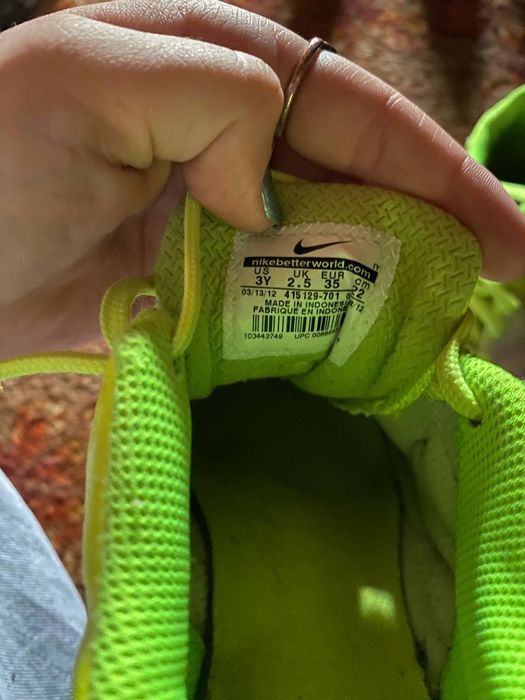 Nike. Rozmiar 35