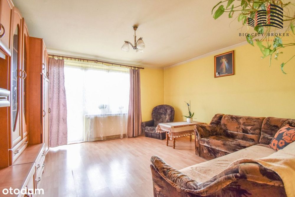 Dom z budynkami gospodarczymi nad Bugiem