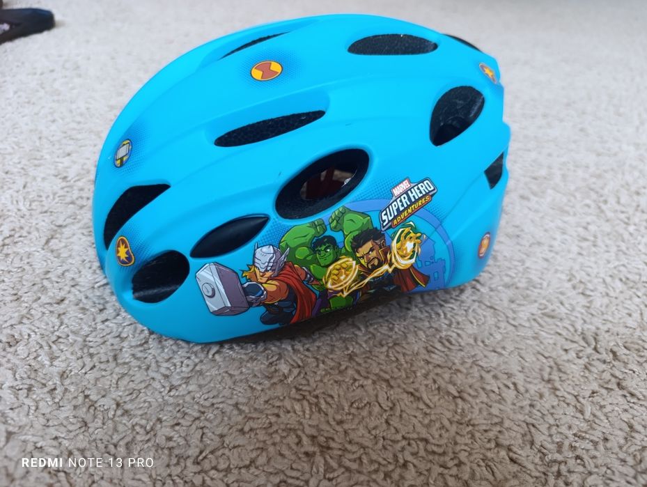 Kask rowerowy dziecięcy Marvel
