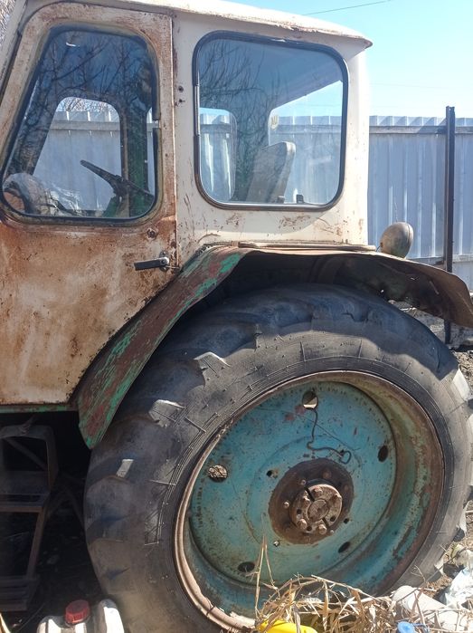 Продается трактор