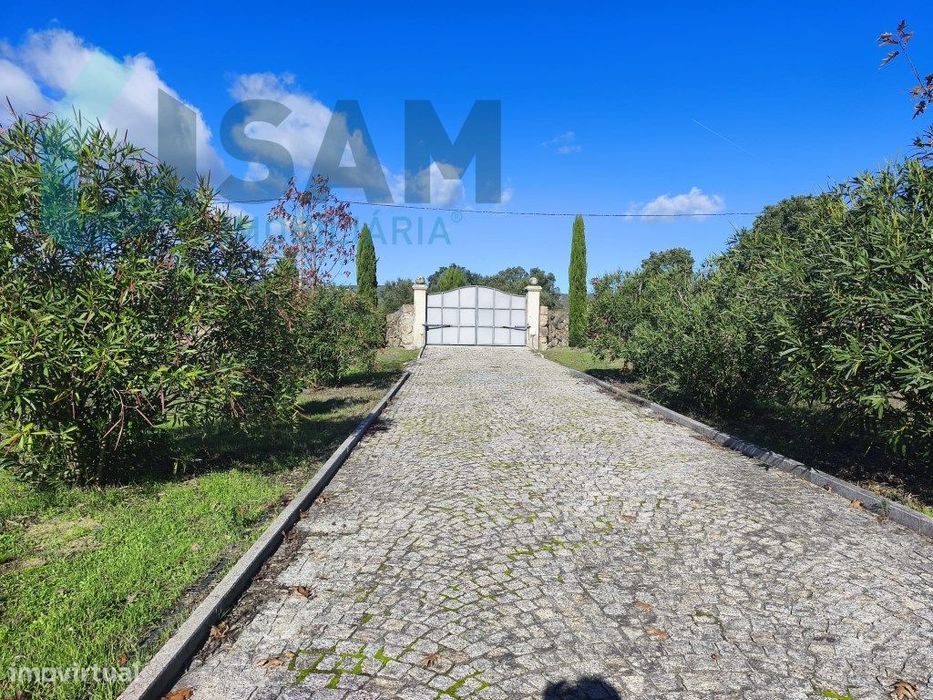 Herdade com 12.896 m² | Turismo Rural | Juncais, Fornos de Algodres