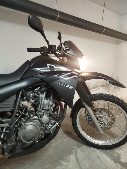 Xt660R bem conservada.