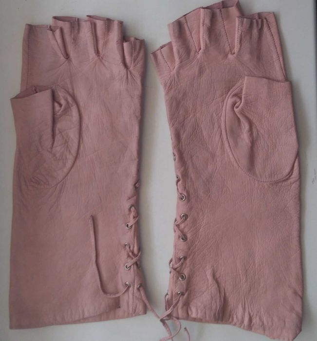 Женские перчатки митенки межсезонные без подкладки светло розовые,