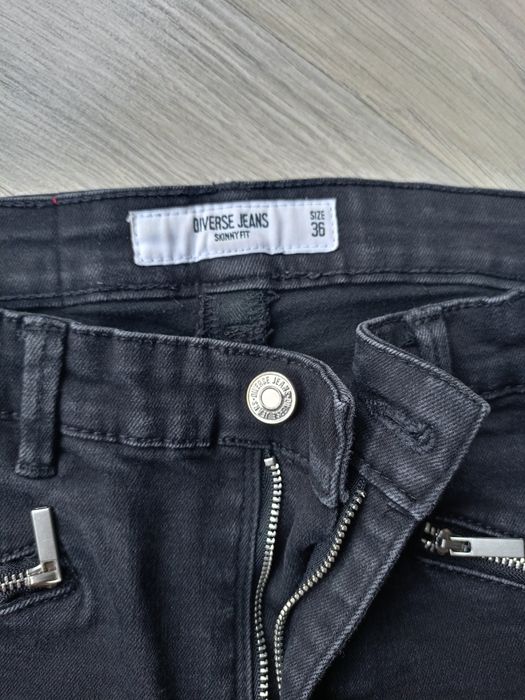 Spodnie jeansowe damskie Diverse S